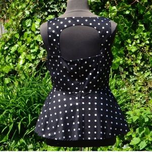 Torrid 1X Silver Polka Dot Peplum Top